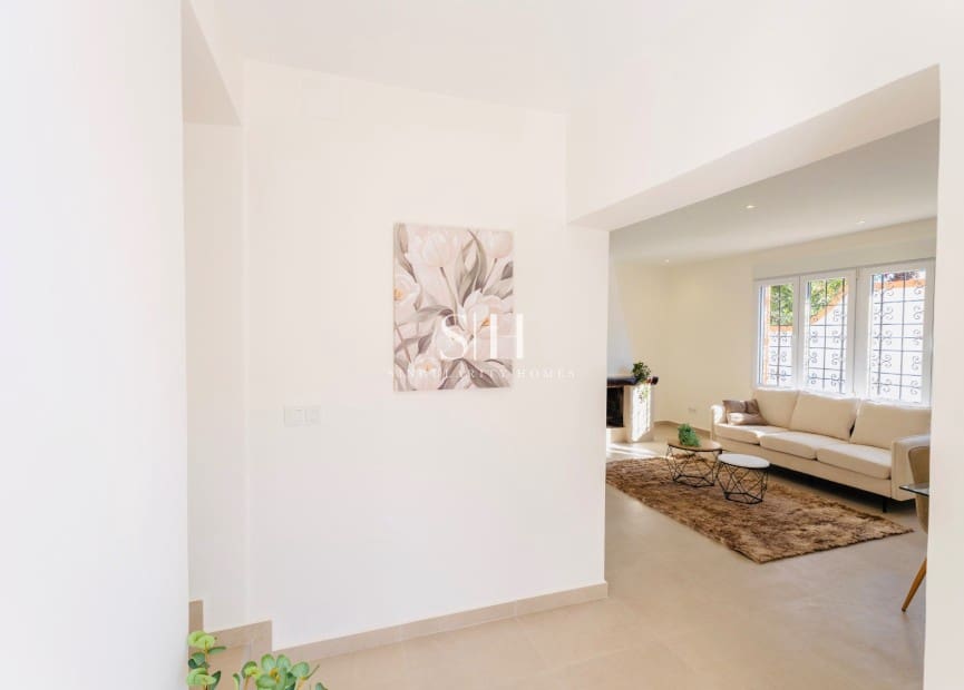 3 soverom Villa til salgs i Torrevieja med svømmebasseng - € 499 000 (Ref: 9786778)