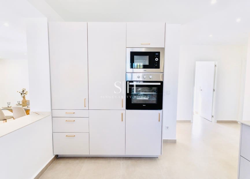 3 soverom Villa til salgs i Torrevieja med svømmebasseng - € 499 000 (Ref: 9786778)