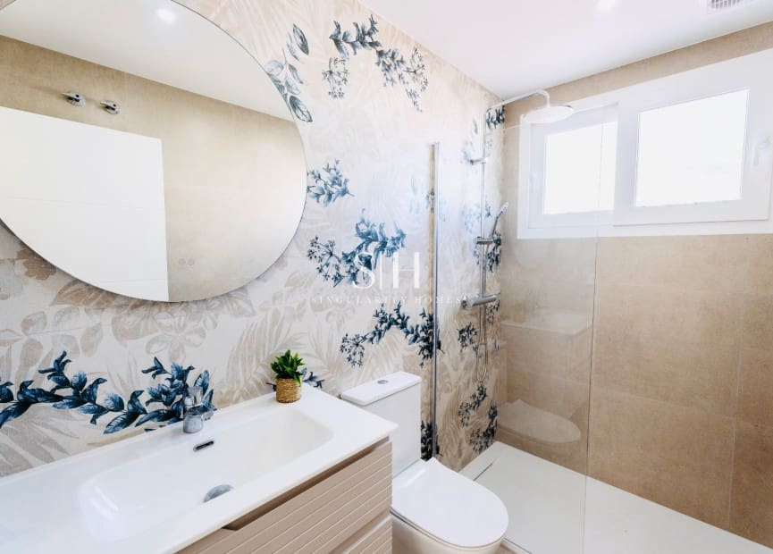 3 soverom Villa til salgs i Torrevieja med svømmebasseng - € 499 000 (Ref: 9786778)