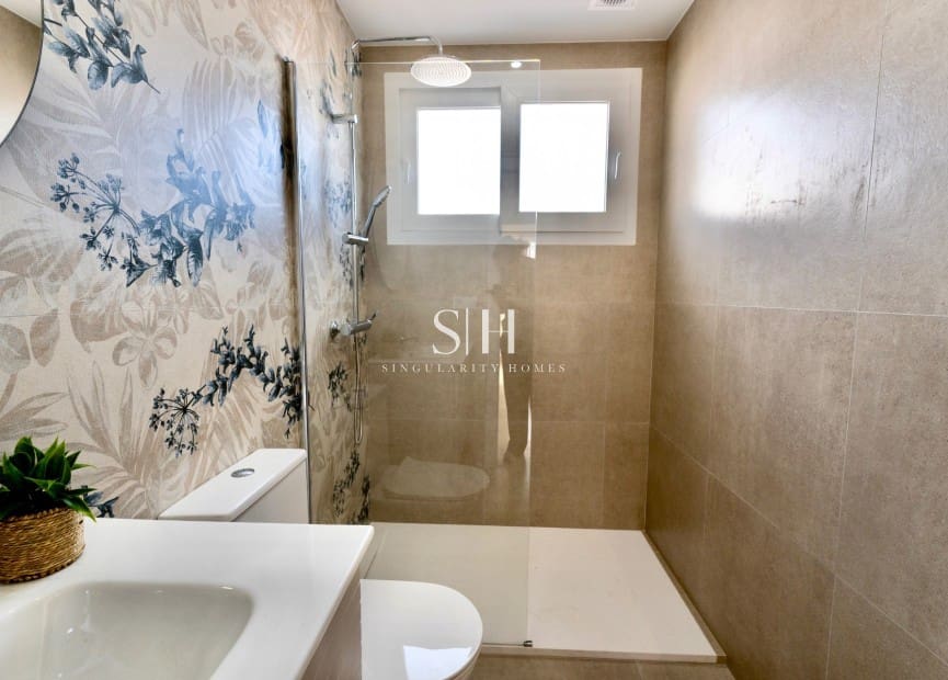 3 soverom Villa til salgs i Torrevieja med svømmebasseng - € 499 000 (Ref: 9786778)