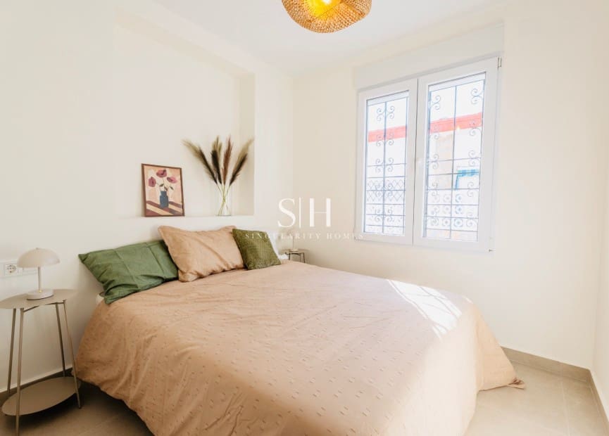 3 soverom Villa til salgs i Torrevieja med svømmebasseng - € 499 000 (Ref: 9786778)