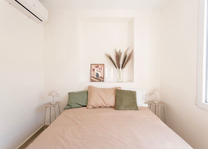 3 soverom Villa til salgs i Torrevieja med svømmebasseng - € 499 000 (Ref: 9786778)