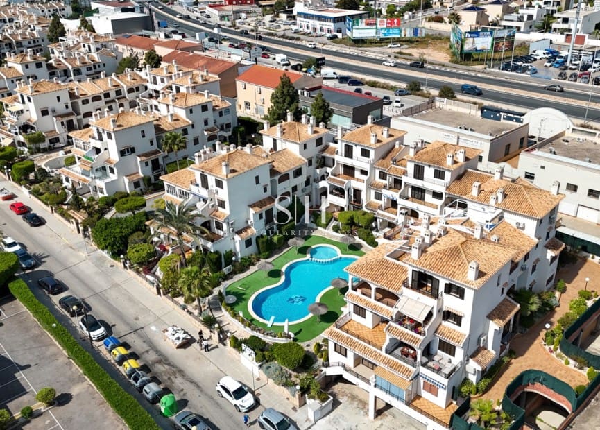 2 quarto Apartamento para venda em Cabo Roig com piscina - 205 000 € (Ref: 9793726)