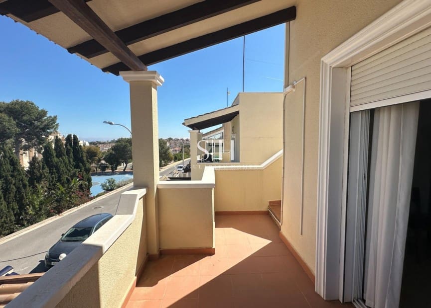 3 soveværelse Villa til salg i San Miguel de Salinas med swimmingpool - € 345.000 (Ref: 9793727)