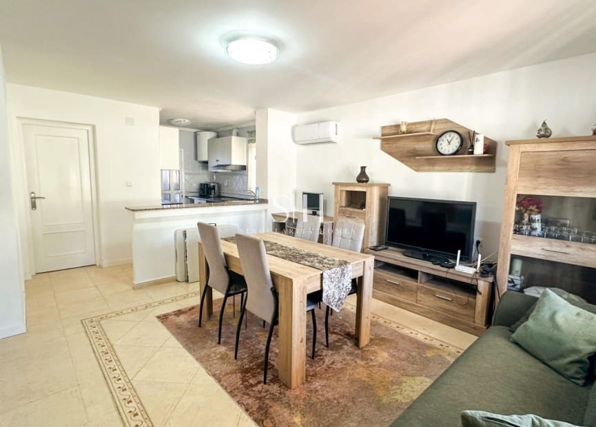 3 soveværelse Villa til salg i San Miguel de Salinas med swimmingpool - € 345.000 (Ref: 9793727)