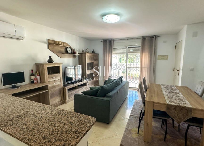 3 soveværelse Villa til salg i San Miguel de Salinas med swimmingpool - € 345.000 (Ref: 9793727)