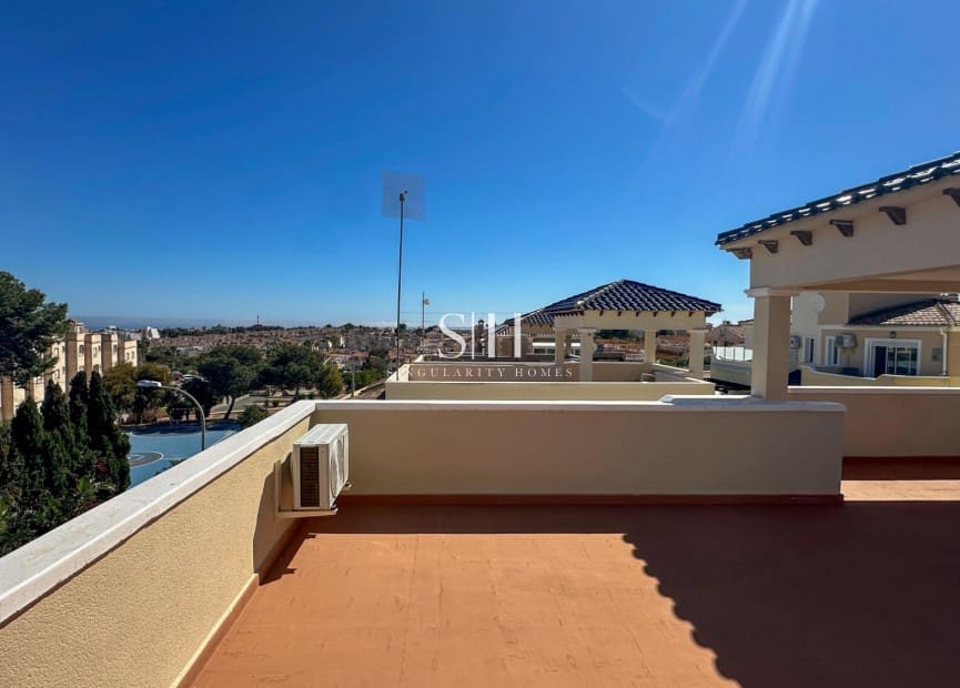 3 soveværelse Villa til salg i San Miguel de Salinas med swimmingpool - € 345.000 (Ref: 9793727)