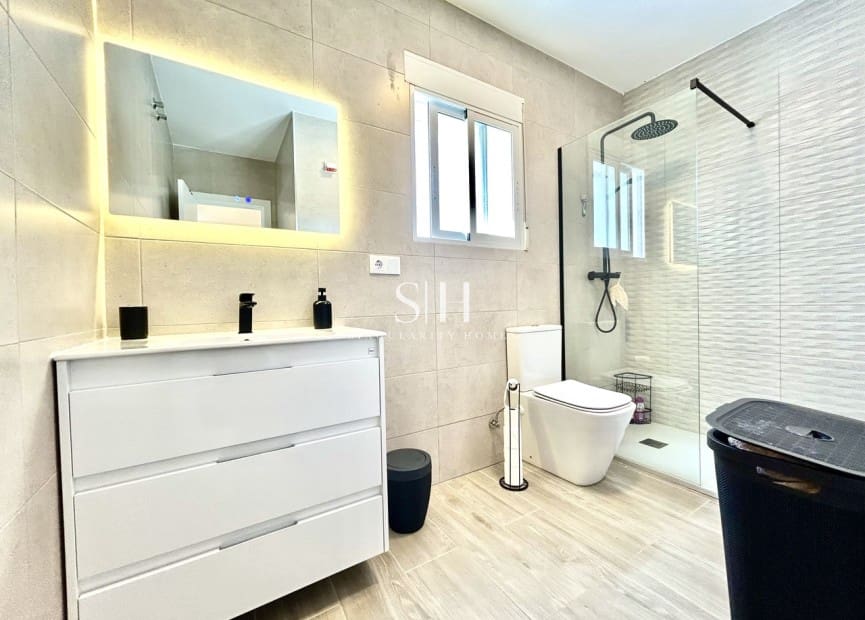 5 makuuhuone Huvila myytävänä paikassa Orihuela Costa - 459 000 € (Ref: 9804008)