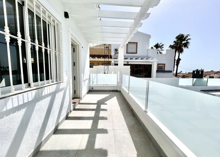 5 makuuhuone Huvila myytävänä paikassa Orihuela Costa - 459 000 € (Ref: 9804008)