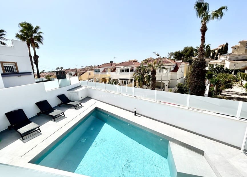 5 makuuhuone Huvila myytävänä paikassa Orihuela Costa - 459 000 € (Ref: 9804008)