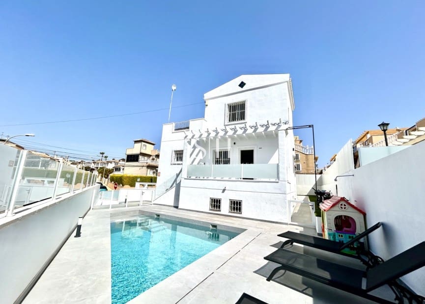 5 makuuhuone Huvila myytävänä paikassa Orihuela Costa - 459 000 € (Ref: 9804008)