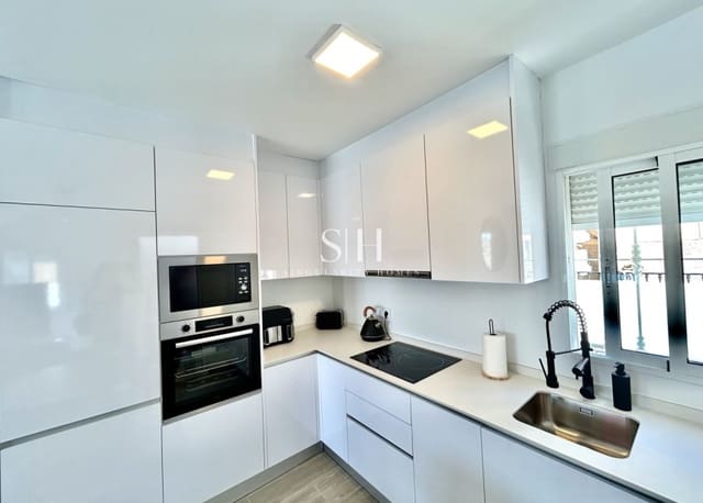 5 makuuhuone Huvila myytävänä paikassa Villamartin, Orihuela - 459 000 € (Ref: 9804008)