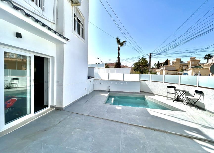 5 makuuhuone Huvila myytävänä paikassa Orihuela Costa - 459 000 € (Ref: 9804008)