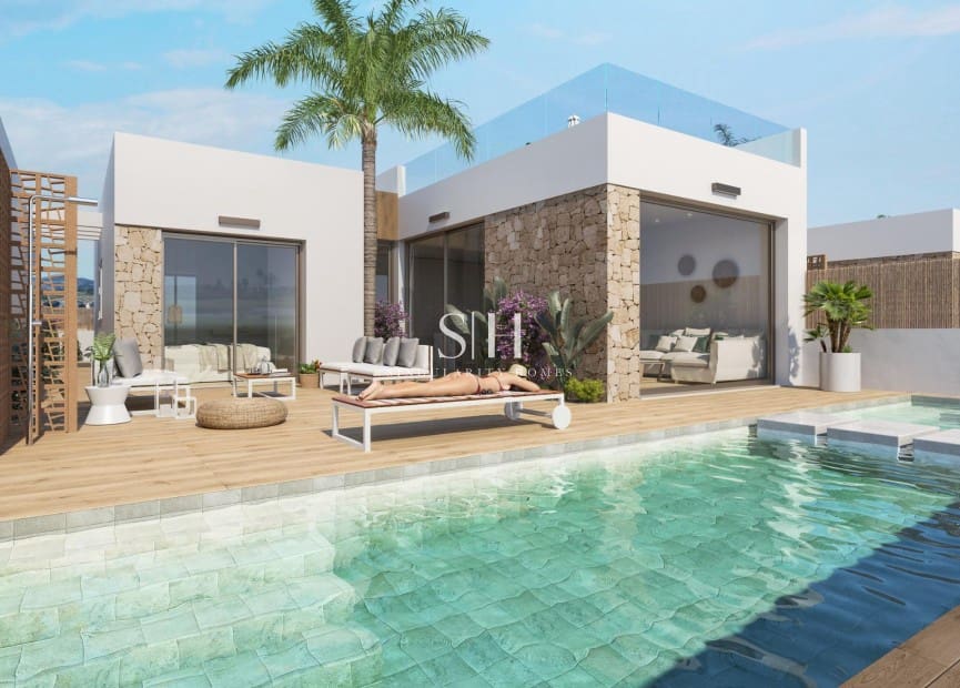 3 soverom Villa til salgs i Los Alcazares med svømmebasseng - € 565 000 (Ref: 9804009)