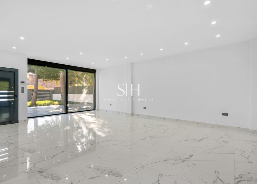 4 sypialnia Willa na sprzedaż w Campoamor z basenem - 985 000 € (Ref: 9804011)