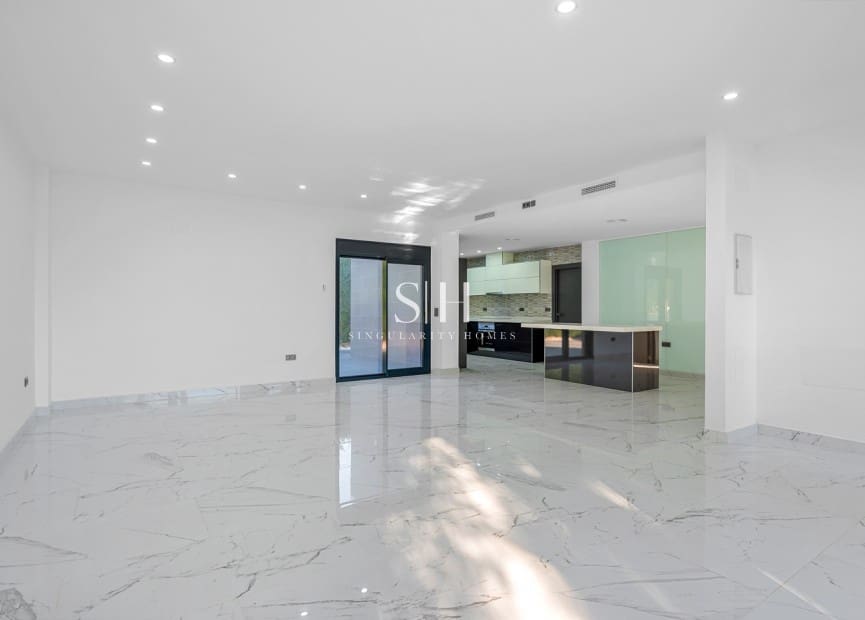 4 sypialnia Willa na sprzedaż w Campoamor z basenem - 985 000 € (Ref: 9804011)