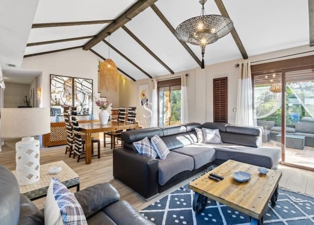 4 chambre Villa/Maison à vendre à Noroeste, Santa Pola avec piscine - 799 000 € (Ref: 9804012)