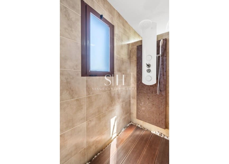 4 chambre Villa/Maison à vendre à Santa Pola avec piscine - 799 000 € (Ref: 9804012)