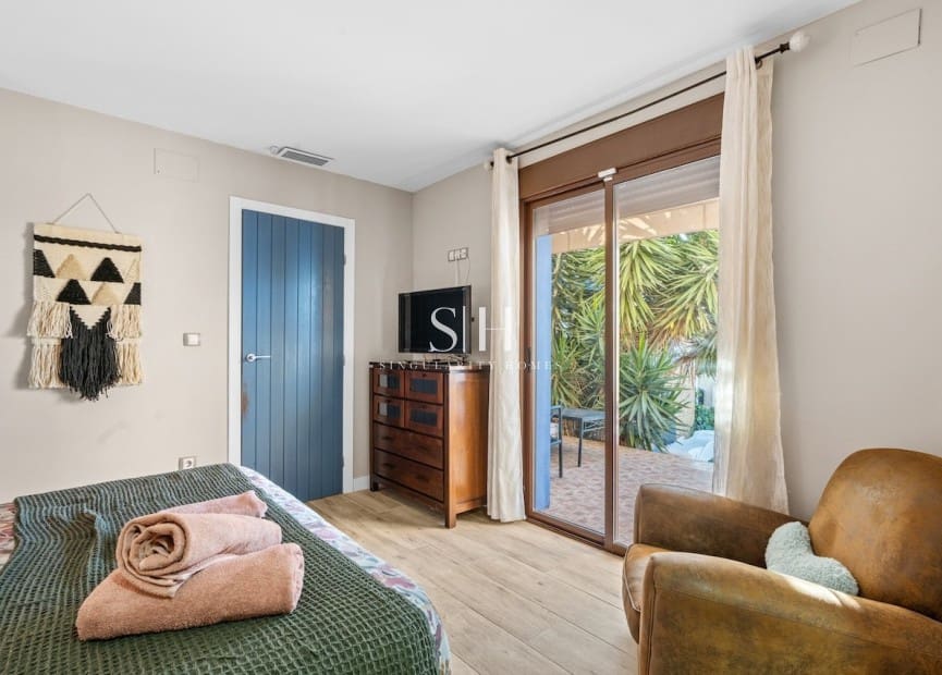 4 chambre Villa/Maison à vendre à Santa Pola avec piscine - 799 000 € (Ref: 9804012)