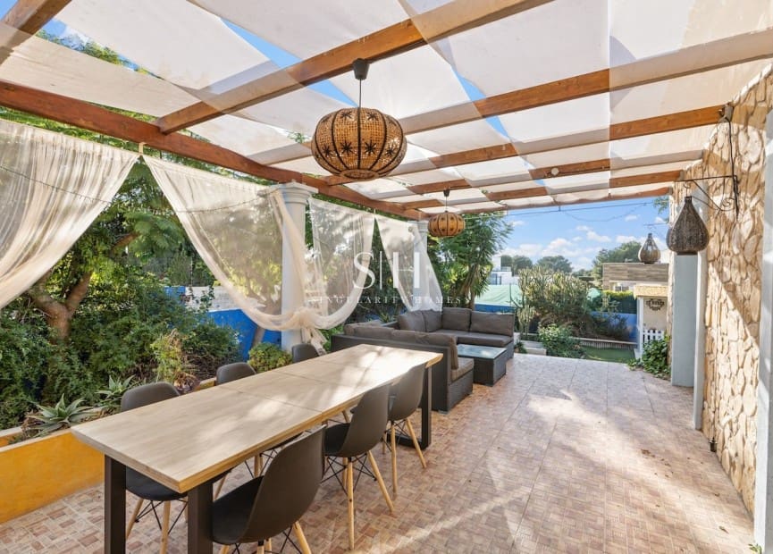 4 chambre Villa/Maison à vendre à Santa Pola avec piscine - 799 000 € (Ref: 9804012)