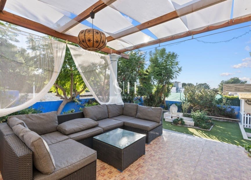 4 chambre Villa/Maison à vendre à Santa Pola avec piscine - 799 000 € (Ref: 9804012)