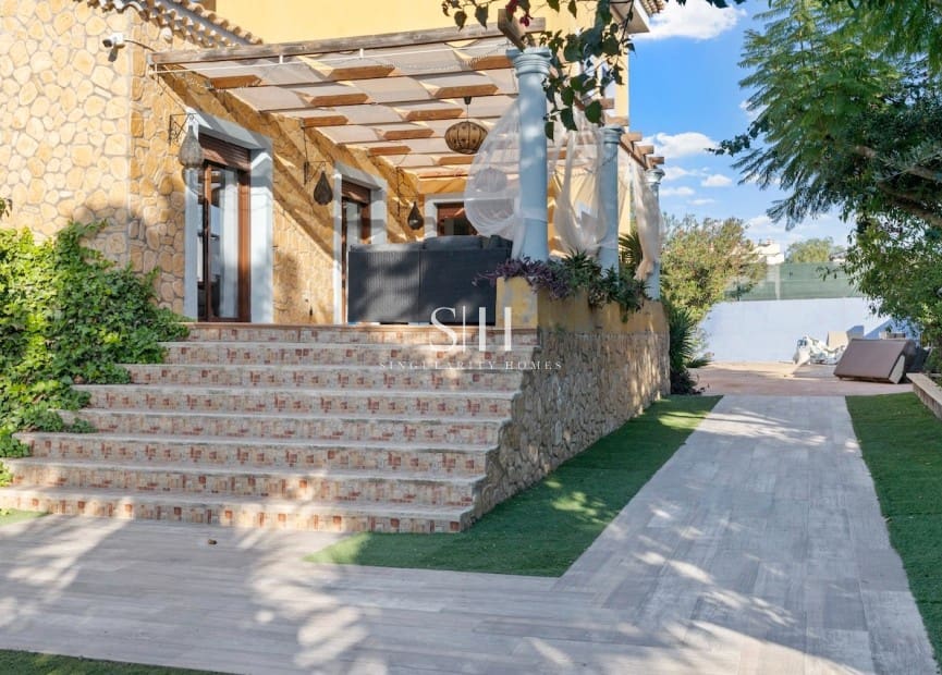 4 chambre Villa/Maison à vendre à Santa Pola avec piscine - 799 000 € (Ref: 9804012)