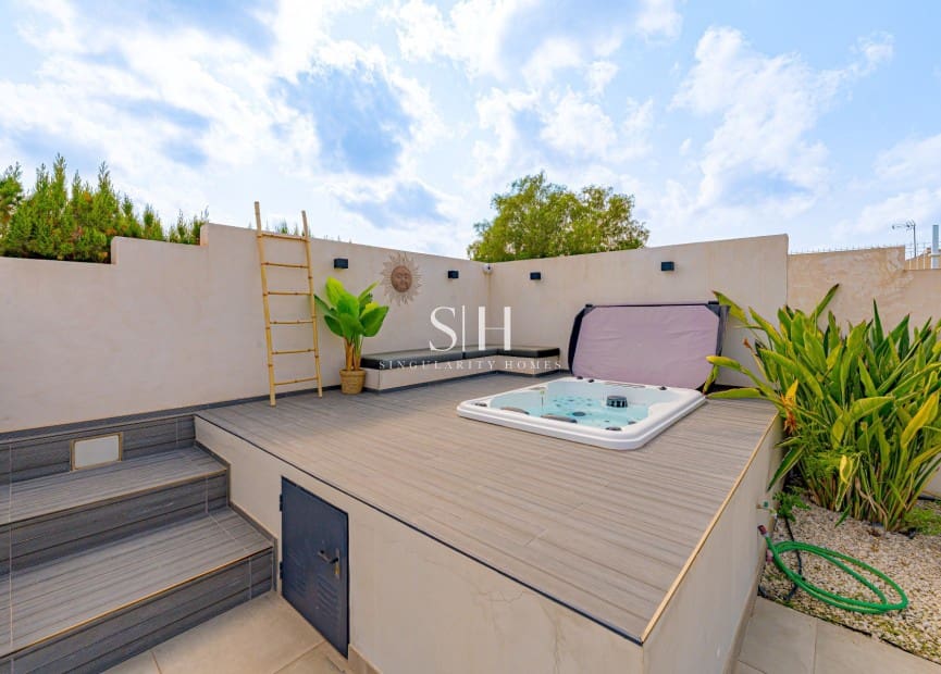 5 soverom Villa til salgs i San Fulgencio med svømmebasseng - € 795 000 (Ref: 9804013)