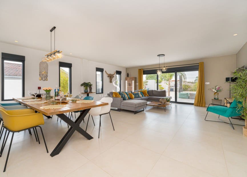 5 soverom Villa til salgs i San Fulgencio med svømmebasseng - € 795 000 (Ref: 9804013)