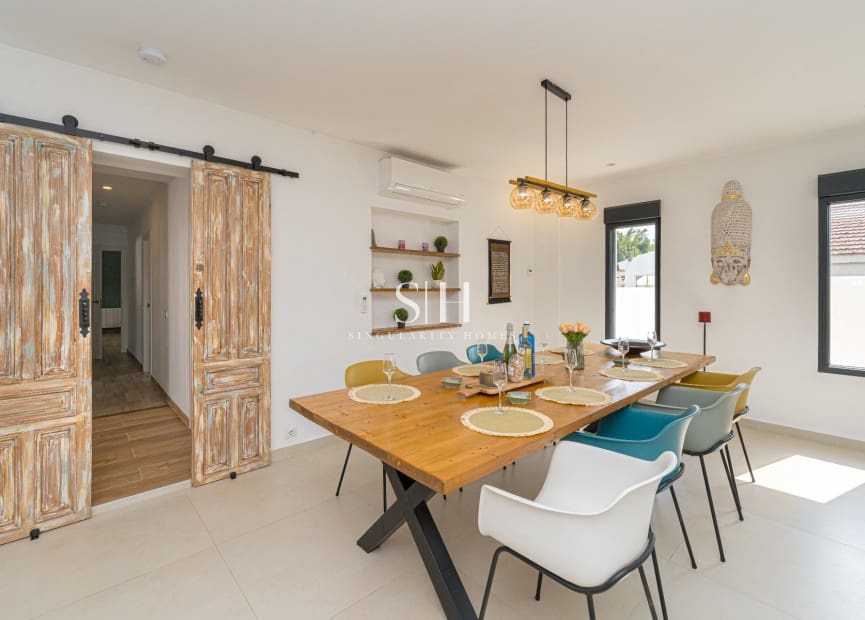 5 soverom Villa til salgs i San Fulgencio med svømmebasseng - € 795 000 (Ref: 9804013)