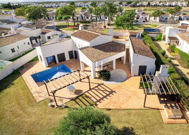 Chalet de 5 habitaciones en El Valle Golf Resort, Murcia ciudad en venta con piscina - 750.000 € (Ref: 9804015)