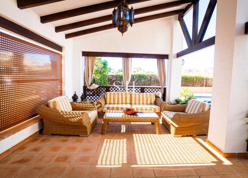 3 soveværelse Villa til salg i El Valle Golf Resort med swimmingpool - € 750.000 (Ref: 9804016)