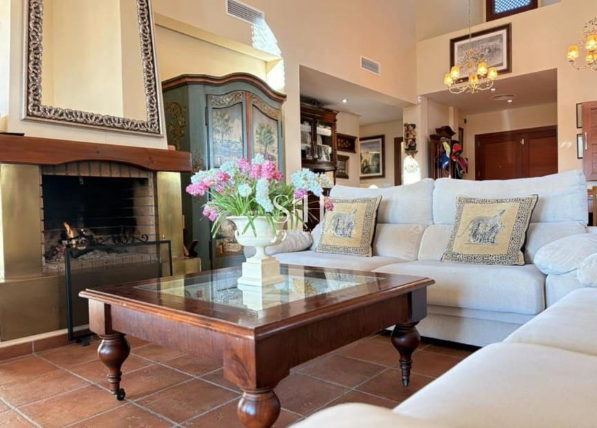 3 soveværelse Villa til salg i El Valle Golf Resort med swimmingpool - € 750.000 (Ref: 9804016)