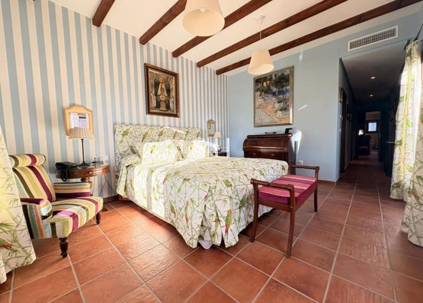 3 soveværelse Villa til salg i El Valle Golf Resort med swimmingpool - € 750.000 (Ref: 9804016)