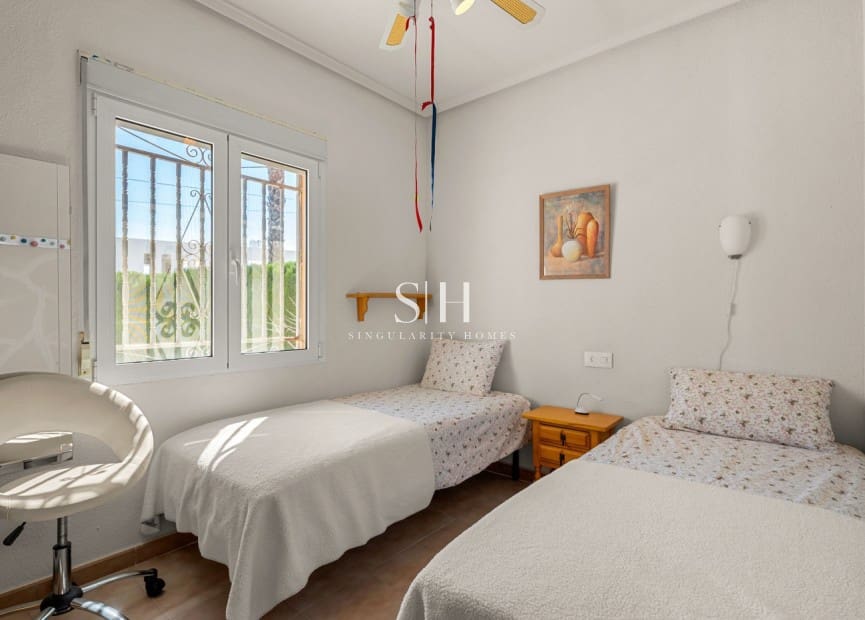 2 soverom Villa til salgs i Ciudad Quesada med svømmebasseng - € 345 000 (Ref: 9804018)