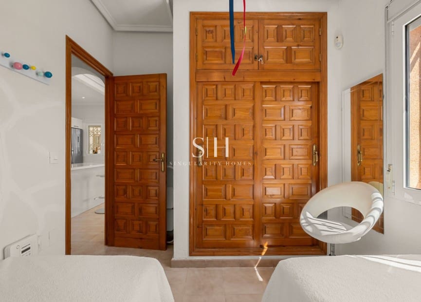 2 soverom Villa til salgs i Ciudad Quesada med svømmebasseng - € 345 000 (Ref: 9804018)