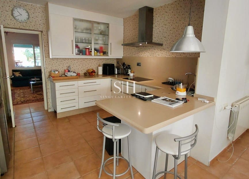 6 slaapkamer Villa te koop in La Marina met zwembad - € 620.000 (Ref: 9804019)