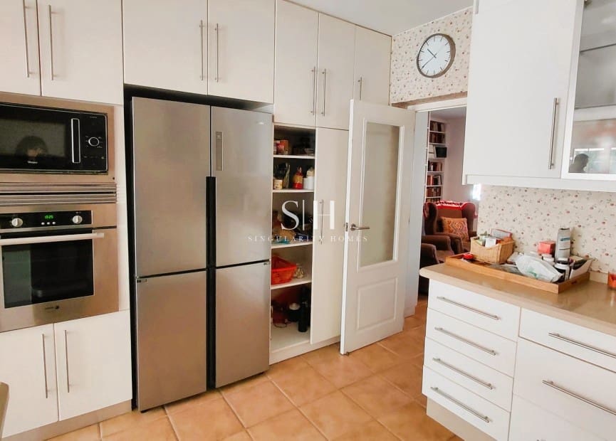 6 slaapkamer Villa te koop in La Marina met zwembad - € 620.000 (Ref: 9804019)