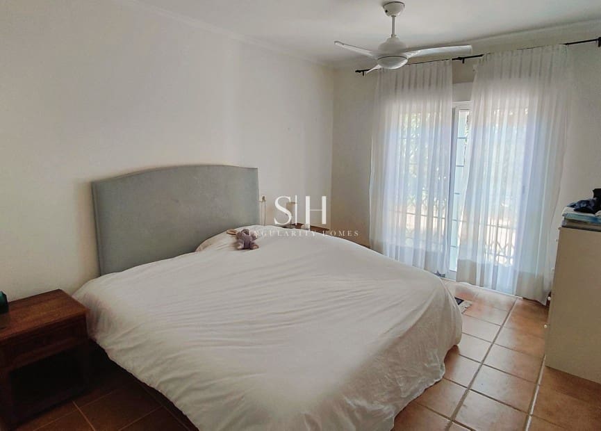 6 slaapkamer Villa te koop in La Marina met zwembad - € 620.000 (Ref: 9804019)