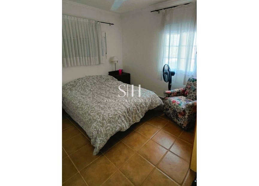 6 slaapkamer Villa te koop in La Marina met zwembad - € 620.000 (Ref: 9804019)