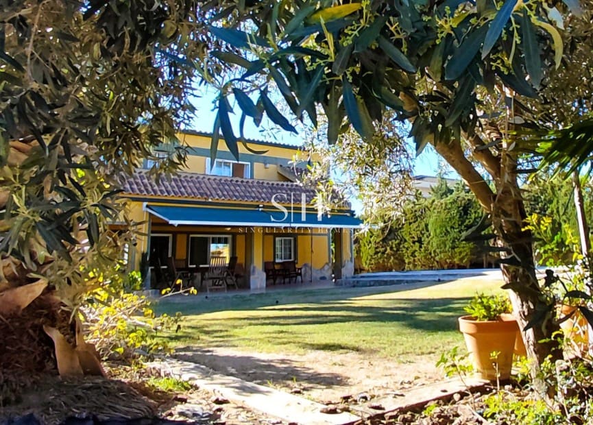 6 slaapkamer Villa te koop in La Marina met zwembad - € 620.000 (Ref: 9804019)