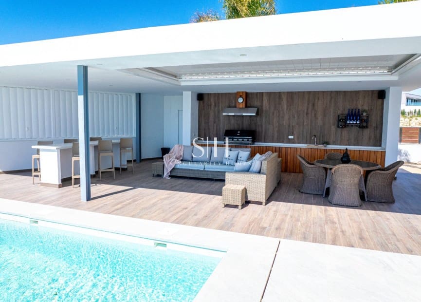 4 makuuhuone Huvila myytävänä paikassa Banos y Mendigo mukana uima-altaan - 1 200 000 € (Ref: 9804020)