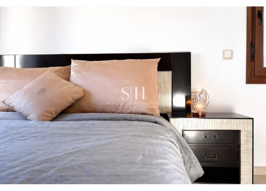 4 makuuhuone Huvila myytävänä paikassa Banos y Mendigo mukana uima-altaan - 1 200 000 € (Ref: 9804020)