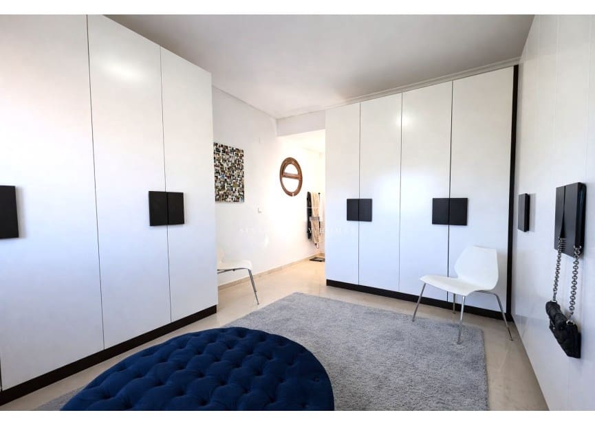 4 makuuhuone Huvila myytävänä paikassa Banos y Mendigo mukana uima-altaan - 1 200 000 € (Ref: 9804020)