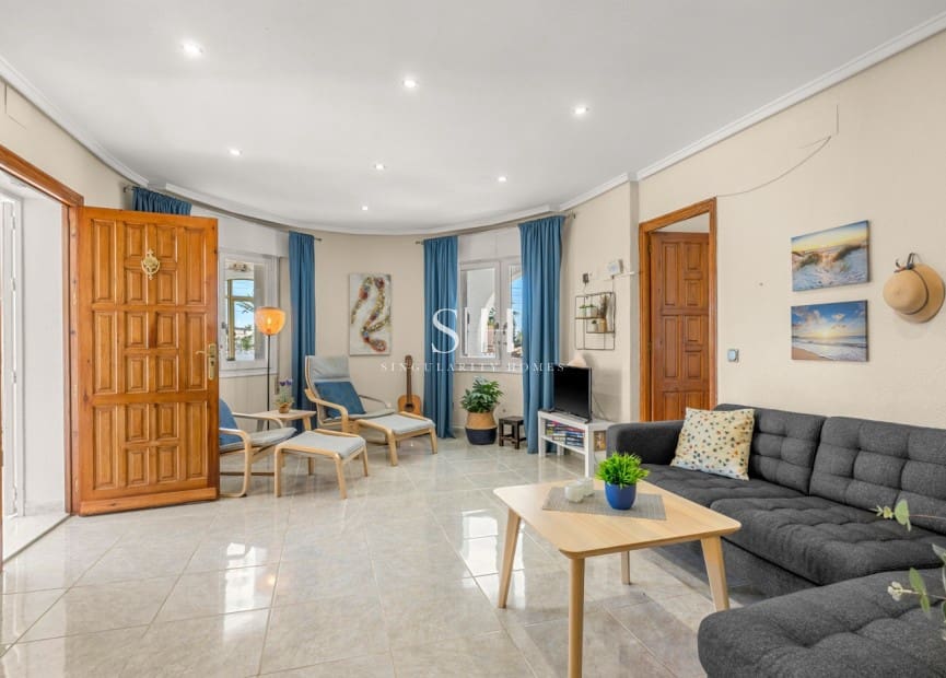 5 Zimmer Villa zu verkaufen in Ciudad Quesada mit Pool - 519.000 € (Ref: 9804021)