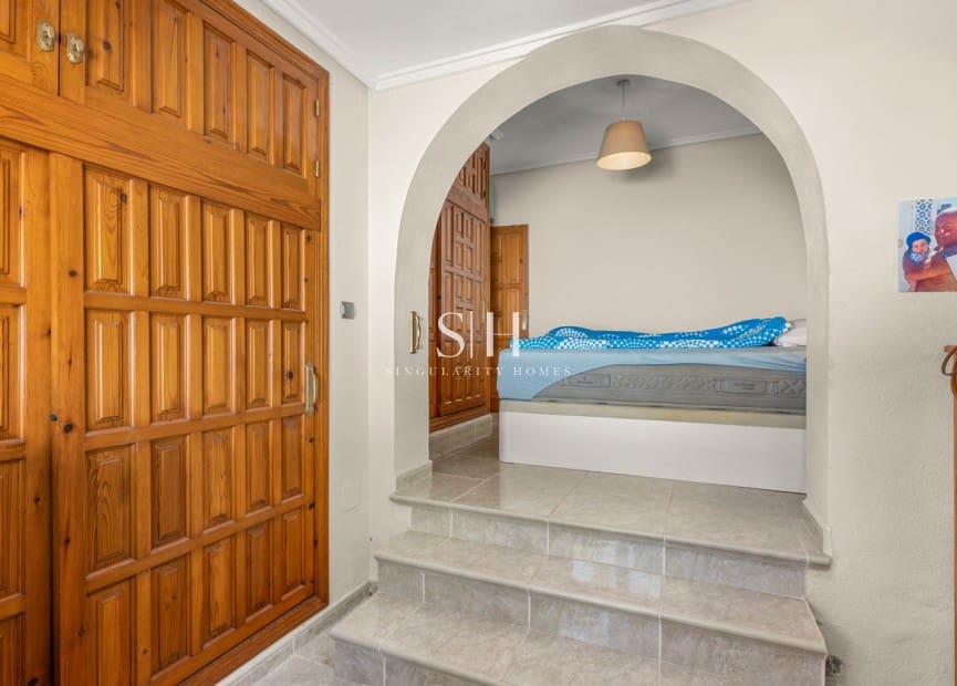 5 Zimmer Villa zu verkaufen in Ciudad Quesada mit Pool - 519.000 € (Ref: 9804021)