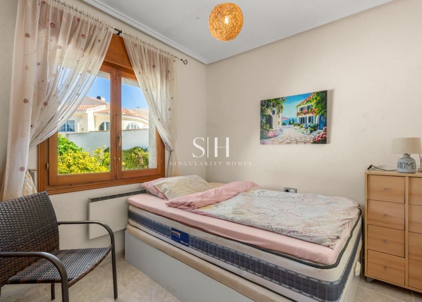 5 Zimmer Villa zu verkaufen in Ciudad Quesada mit Pool - 519.000 € (Ref: 9804021)