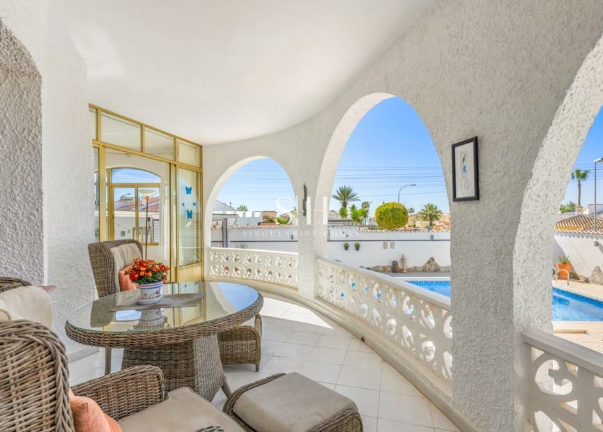 5 Zimmer Villa zu verkaufen in Ciudad Quesada mit Pool - 519.000 € (Ref: 9804021)