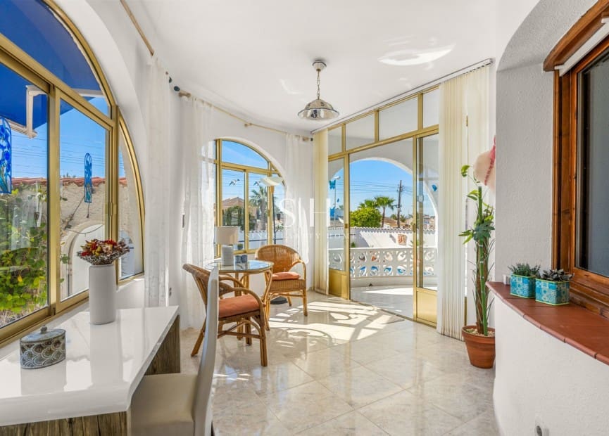 5 Zimmer Villa zu verkaufen in Ciudad Quesada mit Pool - 519.000 € (Ref: 9804021)