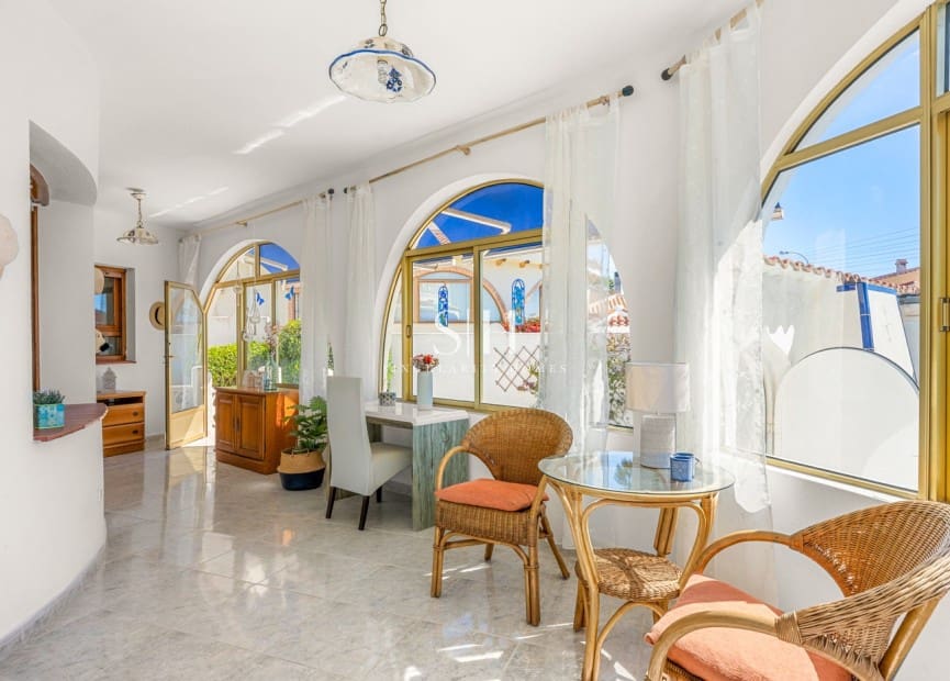 5 Zimmer Villa zu verkaufen in Ciudad Quesada mit Pool - 519.000 € (Ref: 9804021)