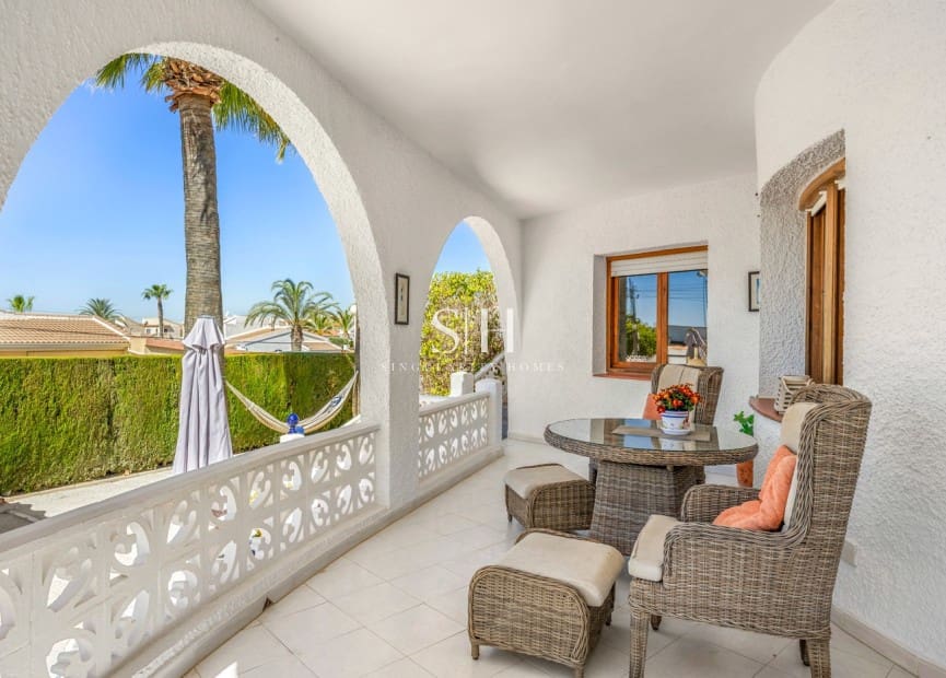 5 Zimmer Villa zu verkaufen in Ciudad Quesada mit Pool - 519.000 € (Ref: 9804021)